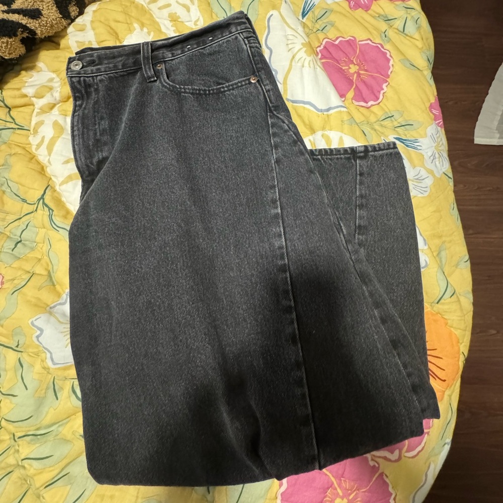 A&F mid rise barrel jeans